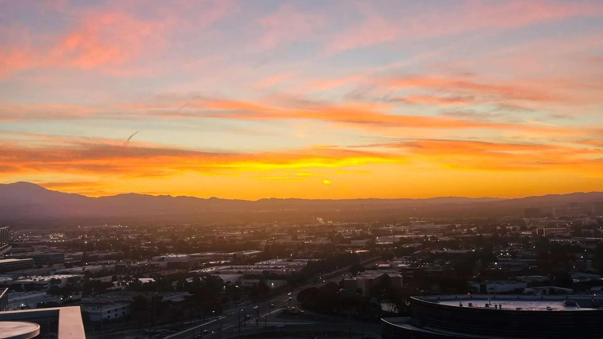 Oceanview 25Th Floor Luxury Penthouse Apartment Santa Ana