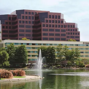 Doubletree By Hilton Orange County Airport Hotel